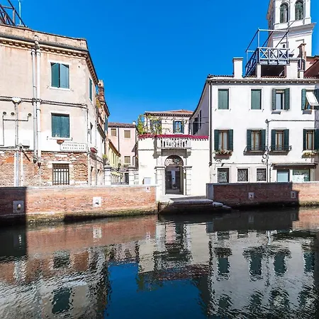 Ln Luxe Canal View * Venice