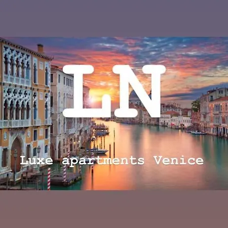 Ln Luxe Canal View
